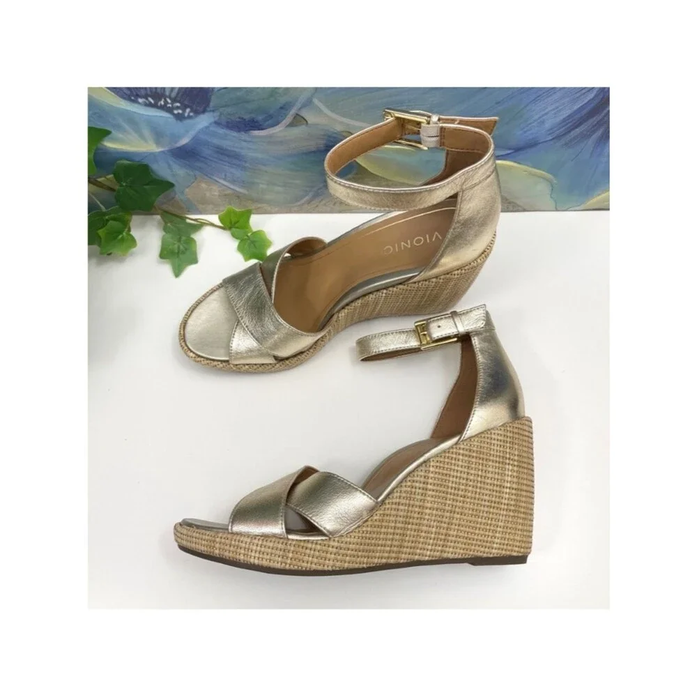 Vionic Marina Wedge Sandals in Gold Size 10